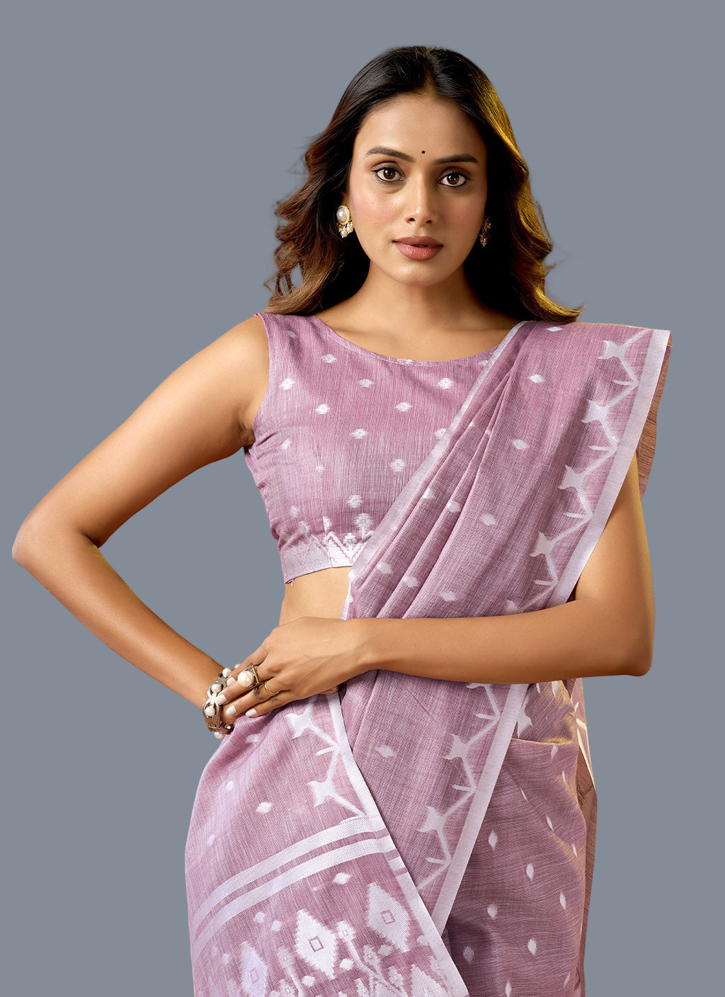 Pink Pure Cotton Jamdani Saree with Floral & Leaf Butti Weaving