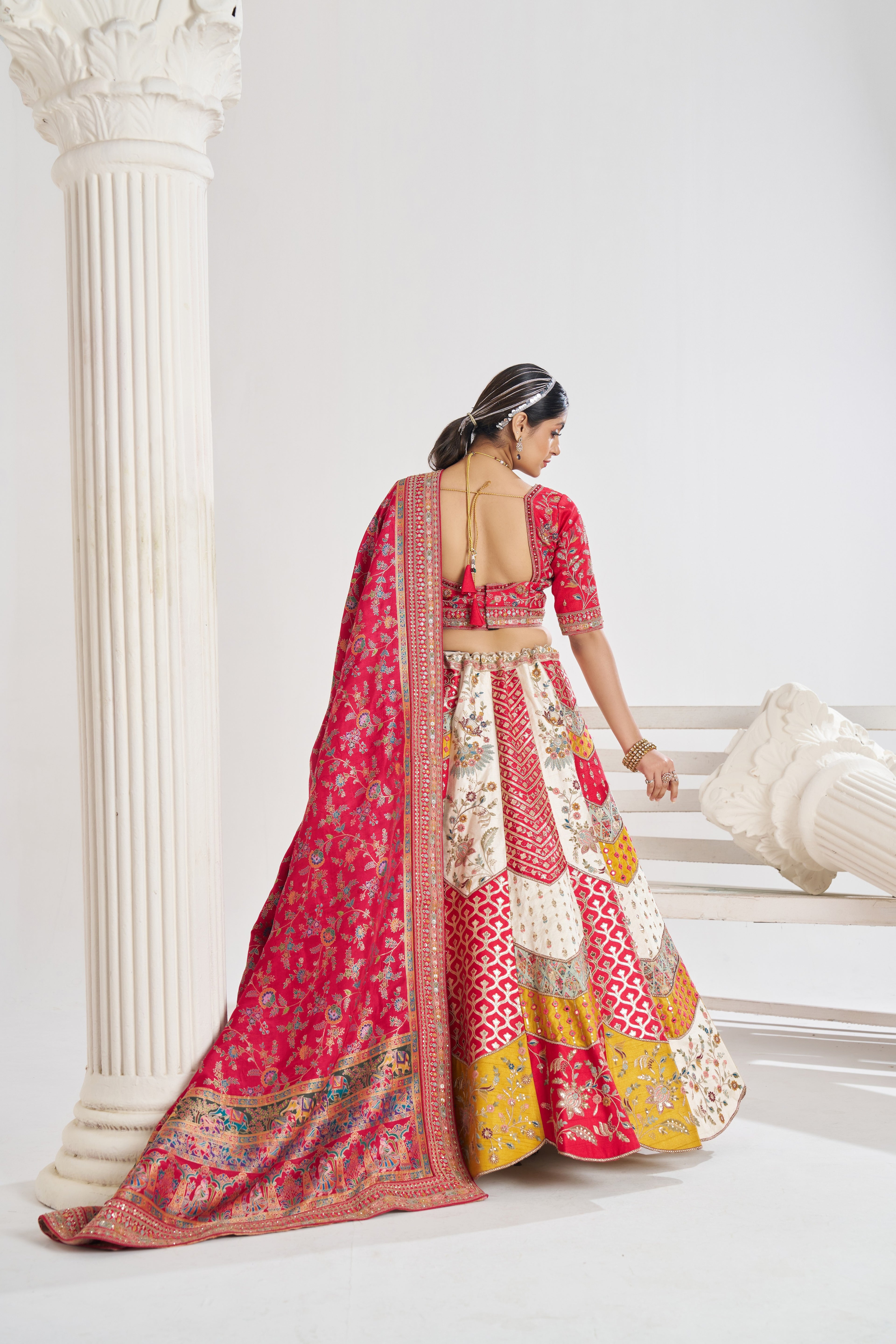 White Banarasi silk lehenga with jacquard dupatta for bridal elegance